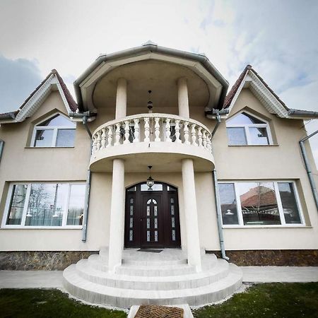 Hotel Casa Blanco Oradea Zewnętrze zdjęcie
