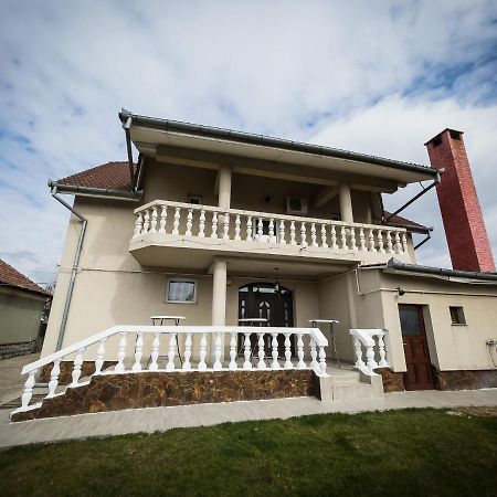 Hotel Casa Blanco Oradea Zewnętrze zdjęcie
