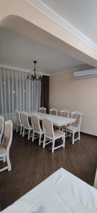 Hotel Casa Blanco Oradea Zewnętrze zdjęcie
