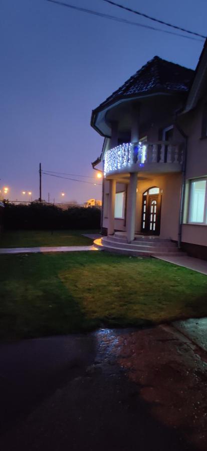 Hotel Casa Blanco Oradea Zewnętrze zdjęcie