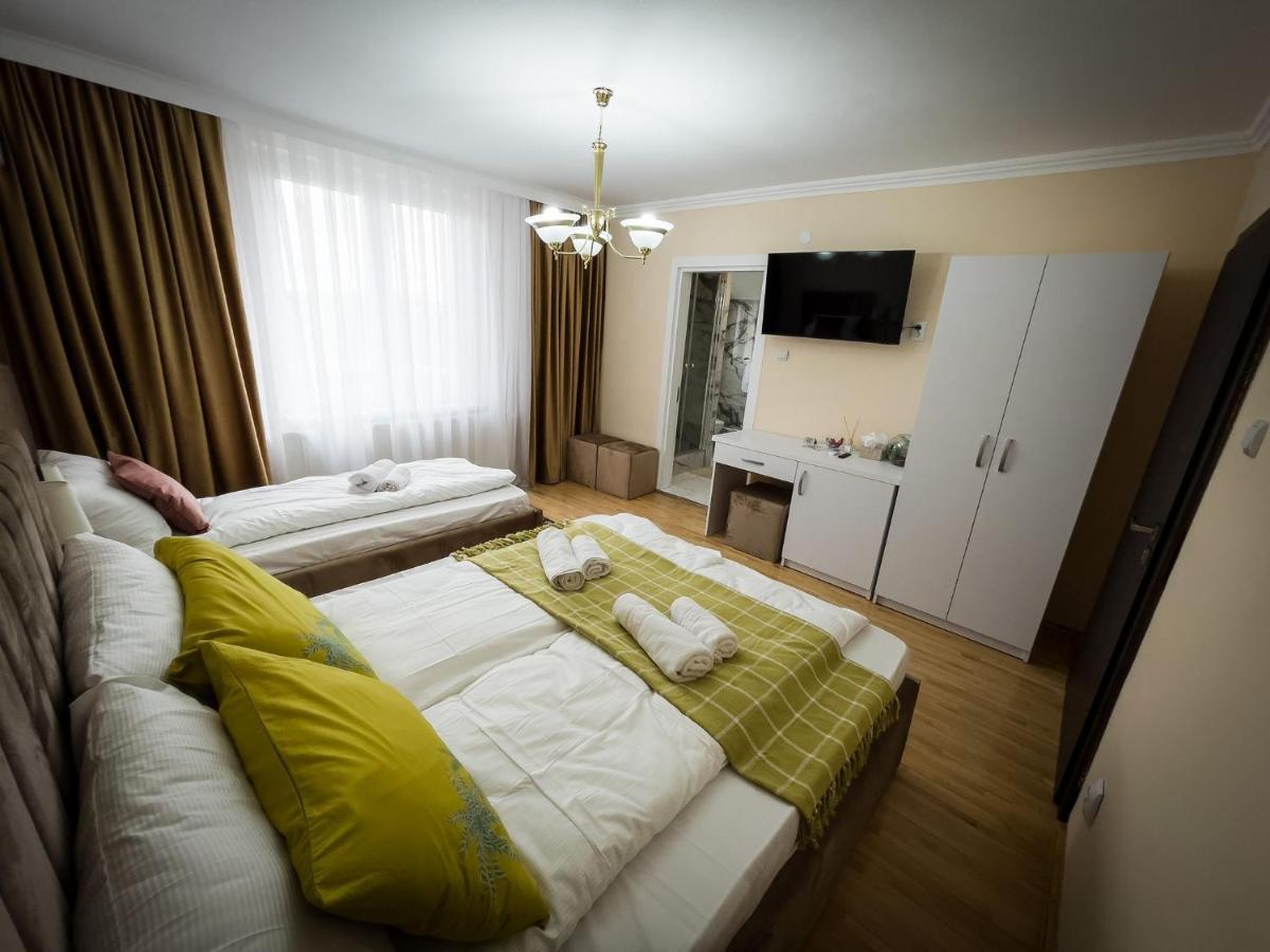 Hotel Casa Blanco Oradea Zewnętrze zdjęcie
